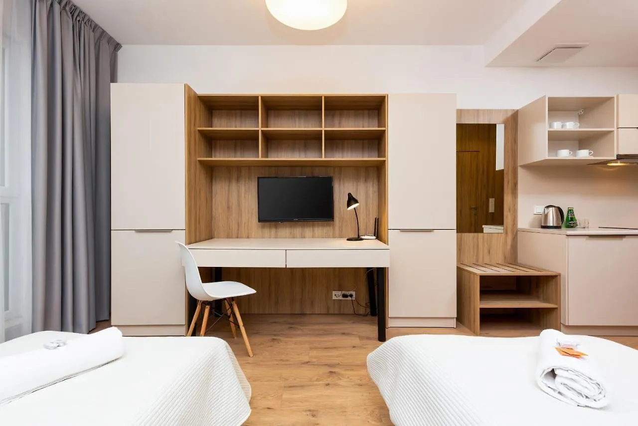 Wolska Residence Apartments With Parking By Noclegi Renters Варшава