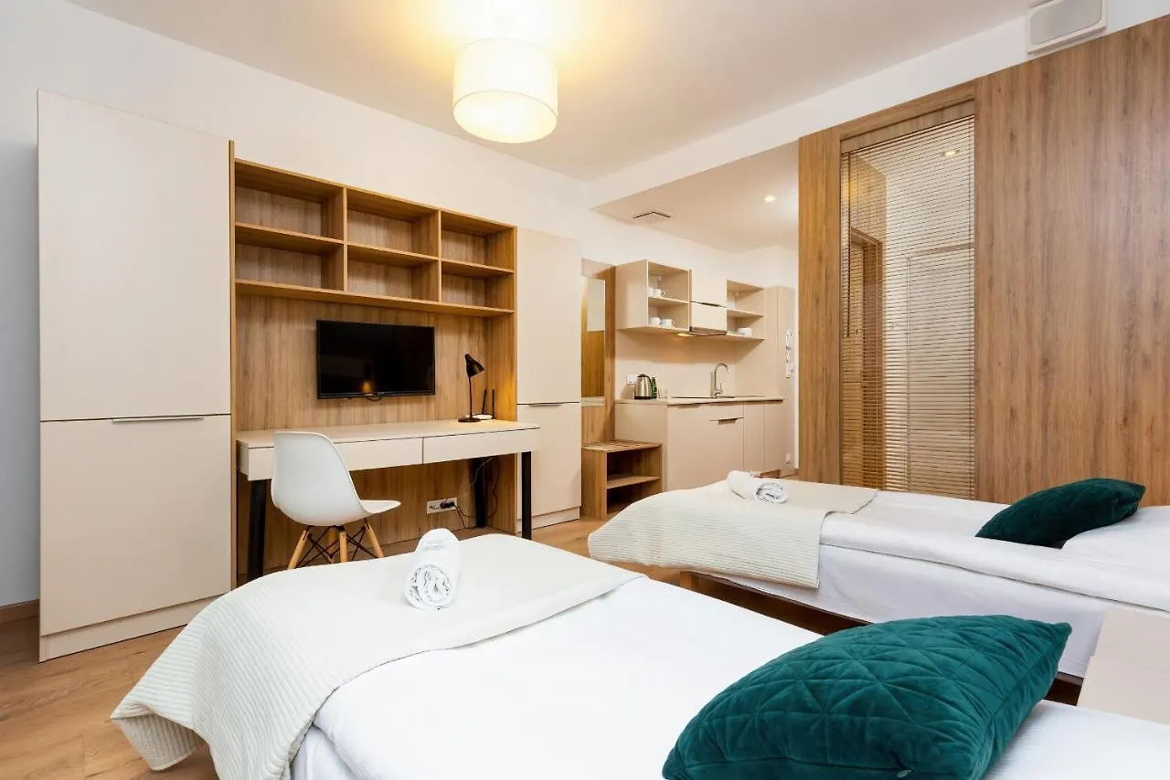 Wolska Residence Apartments With Parking By Noclegi Renters Варшава