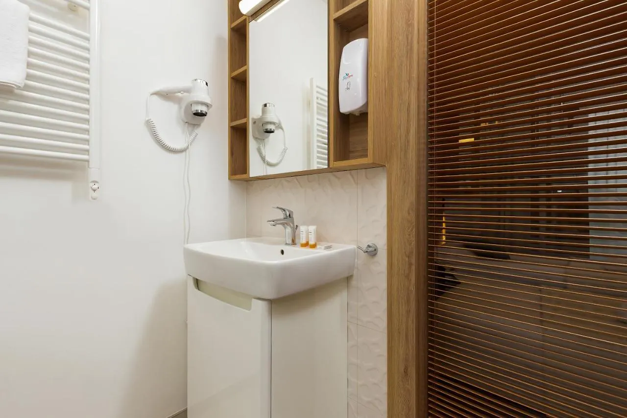 Wolska Residence Apartments With Parking By Noclegi Renters Варшава 0*,  Польша